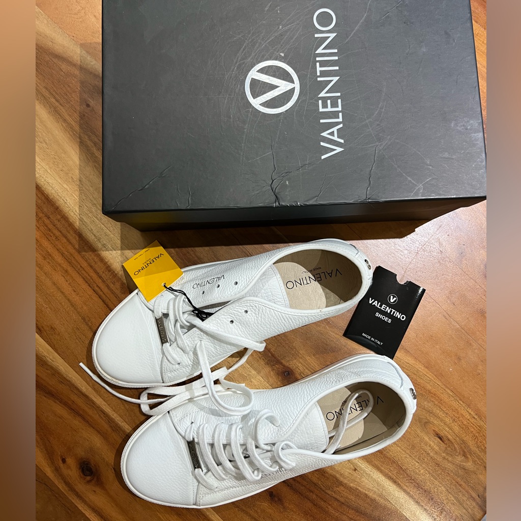 Valentino Men’s White Sneaker Size 9.5